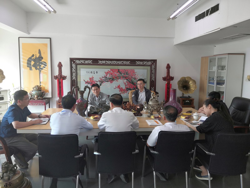 泉山区统战部长李建华一行来开云手机登录中心指导党建工作