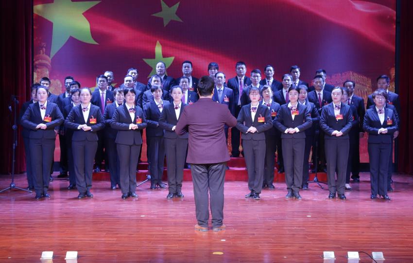 徐州开云手机登录中心实业集团2019年度工作动员大会---大合唱《团结就是力量》、《我爱你中国》