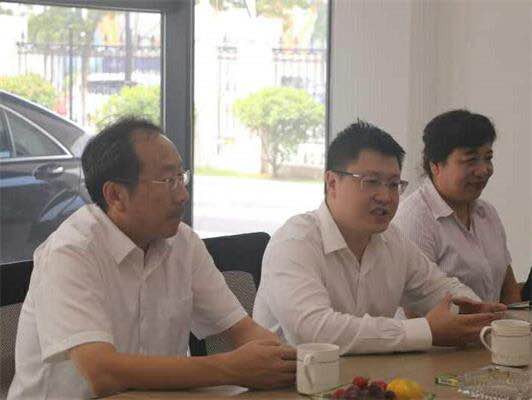 徐州市工商银行行长到徐州开云手机登录中心实业集团交流